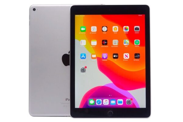 iPad Air 2 A1566 WIFI / 9.7" UNLOCKED / 16GB / GOOD CONDITION + FREE CASE