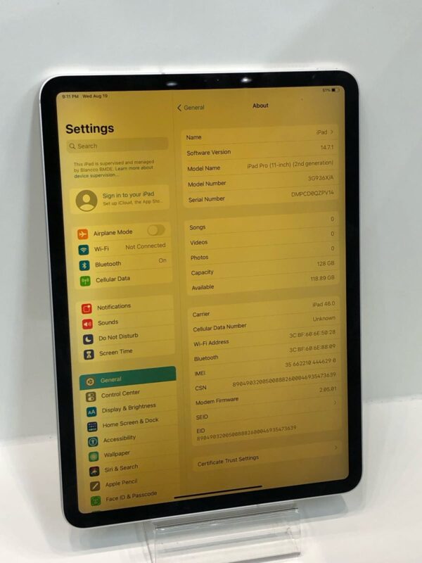 008cb977-3d13-4735-93a6-5b0061bf126a-1.jpg Apple iPad Pro 11-inch 2nd Gen 128GB – Silver – Cellular + Wi-Fi – Good Condition