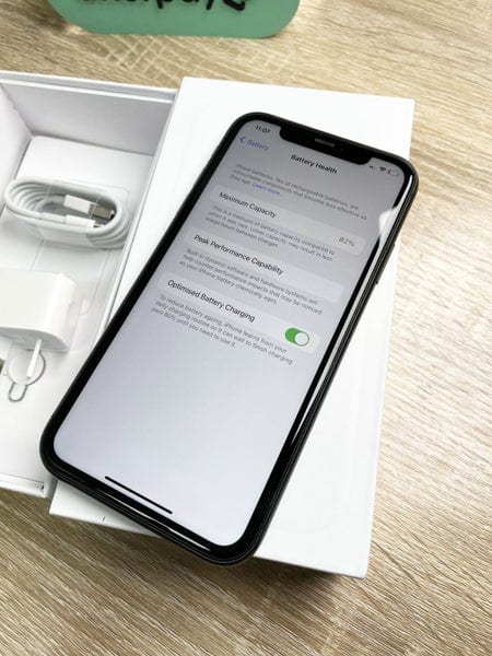 Apple iPhone 11 128GB Unlocked Phone Black A Grade Excellent Condition