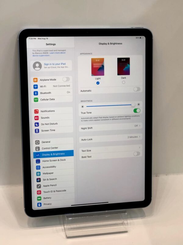 12b7707a-c2fd-40c0-884b-05b379335224-1.jpg Apple iPad Air 4th Gen 64GB – Sky Blue – WiFi + Cellular – Excellent Condition