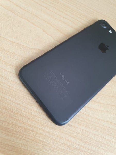 Apple iPhone 7 32GB Black A GRADE USED Unlocked Phone (CLEARANCE)