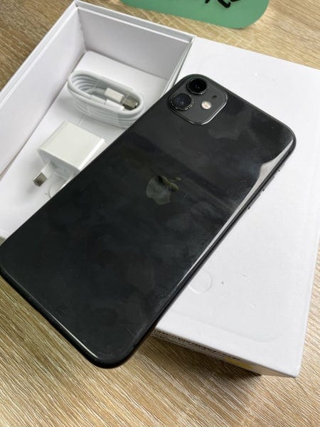 Apple iPhone 11 128GB Unlocked Phone Black A Grade Excellent Condition