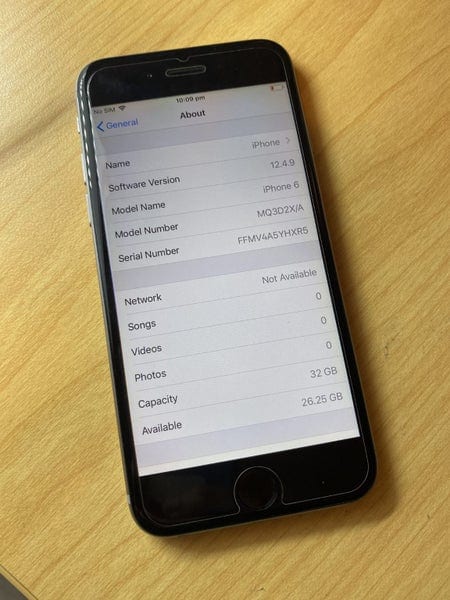 iPhone 6 16gb A1586 iOs 12 Unlocked Smartphone on sale !! Cheap on sale !!