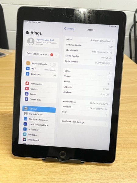e554d88e-4278-473d-acd5-383bdbe4f865-3.jpg Apple iPad 6 6th Gen A1893 / 32GB / WIFI / 9.7" / A Grade LIMITED OFFER