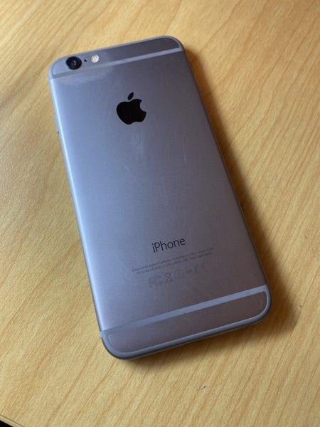 iPhone 6 16gb A1586 iOs 12 Unlocked Smartphone on sale !! Cheap on sale !!