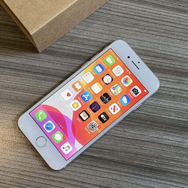 21adc2a3-cbbf-4b68-a67f-69cfeb938ef7-1.jpg Apple iPhone 7 128GB White/silver– Unlocked – Good Condition