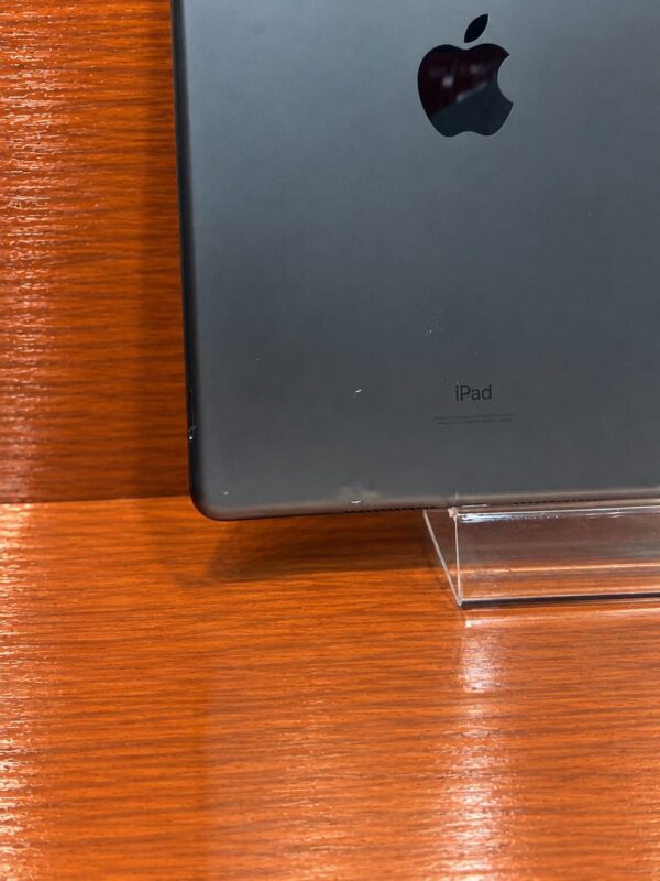 Apple iPad 9th Gen 10.2-inch 64GB Space Grey Good Condition Wi-Fi + Cellular