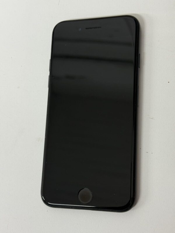 90e7aded-c761-4571-99c4-46839cda411c.jpg Apple iPhone SE (3rd Gen) 64GB Midnight Excellent Condition