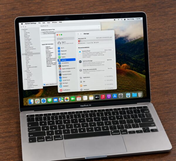 Apple MacBook Air 13-inch 2019 Silver 8GB RAM 256GB Excellent Afterpay Available