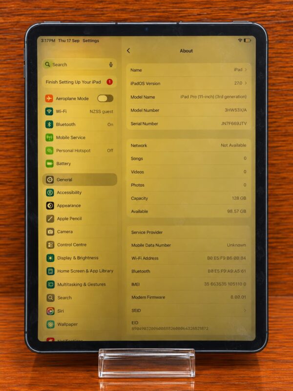 d2514f05-a53a-42af-ae70-561d23240e5e.jpg Apple iPad Pro 11-inch 3rd Gen 128GB – Space Grey – Cellular + WiFi – Excellent Condition