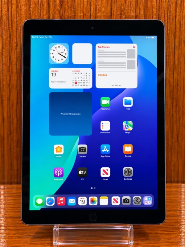 46b1e7f4-58eb-4fde-a311-1578a977625c.jpg Apple iPad 9th Generation 64GB Silver Wi-Fi – Good Condition