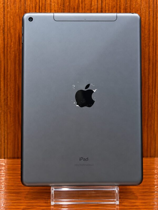 f386f456-0c75-41e6-8b68-d039c6c456d3-1.jpg Apple iPad Air 3rd Generation 64GB Space Grey Wi-Fi +Cellular Good Condition-read des
